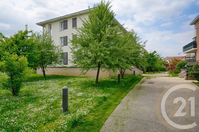 - VILLENEUVE LE ROI -